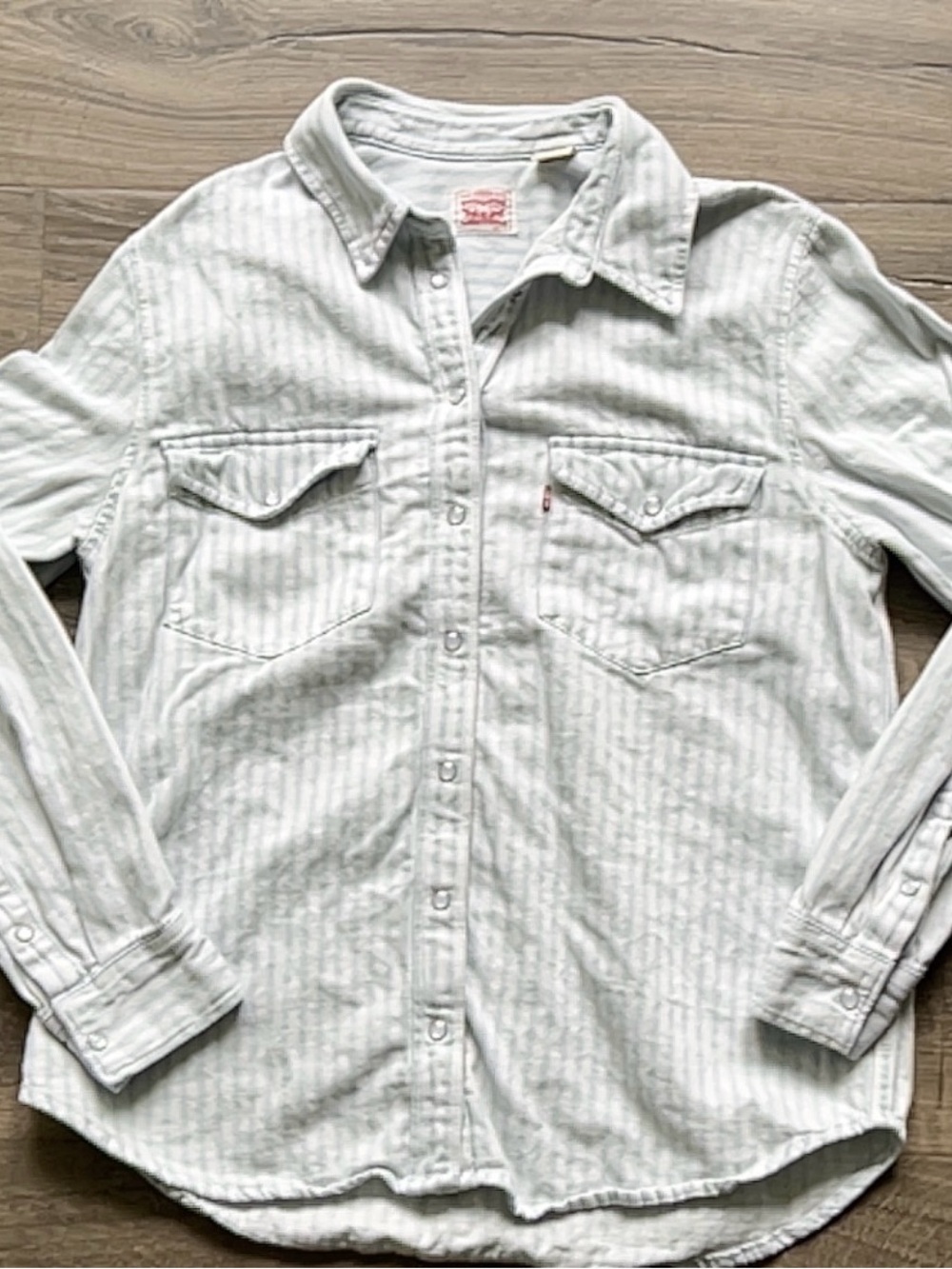 Levi's Men's Pale Blue Striped Button-Down Shirt with Pearl Buttons